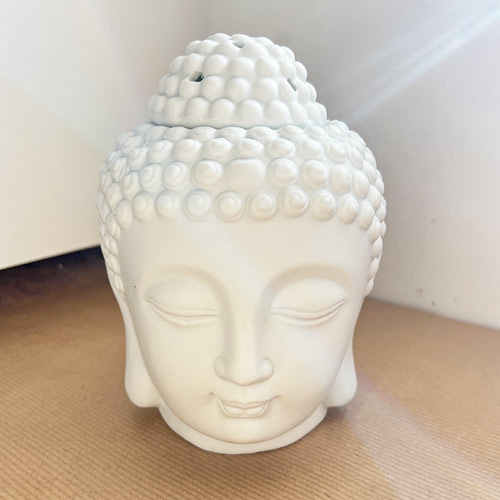 Mat hvid buddha duftlampe 13 cm